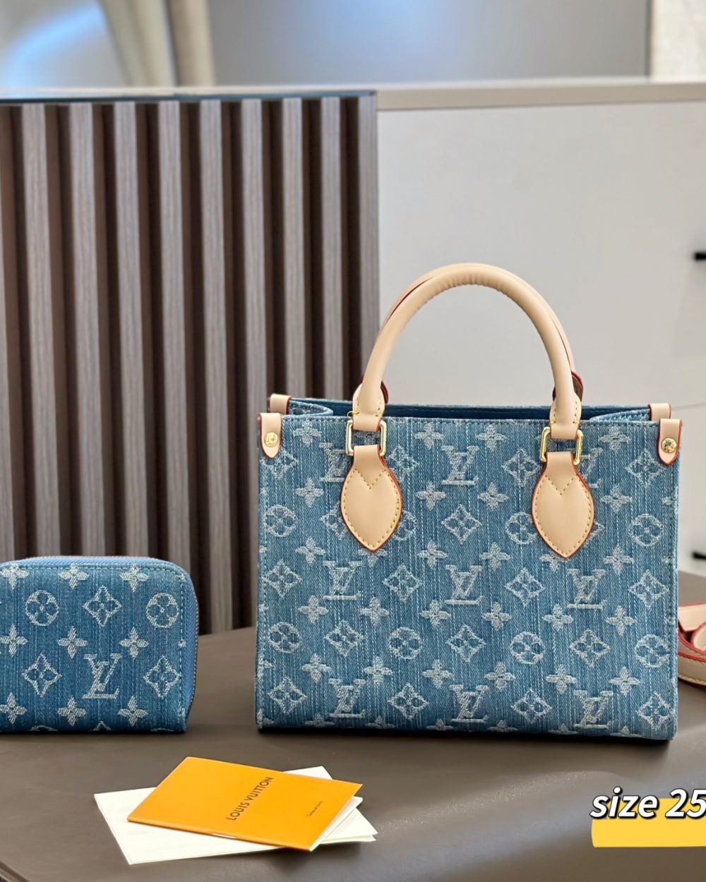 DBS-LC1041 - Onthego PM Handbag Deal