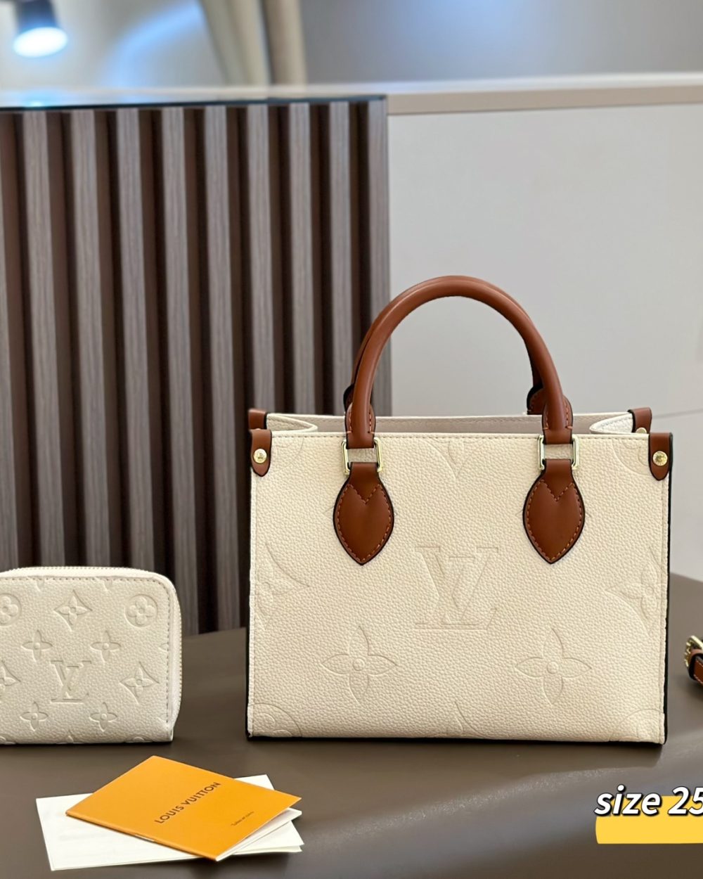 DBS-LC1042 - Onthego PM Handbag Deal