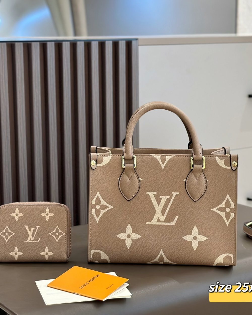 DBS-LC1043 - Onthego PM Handbag Deal