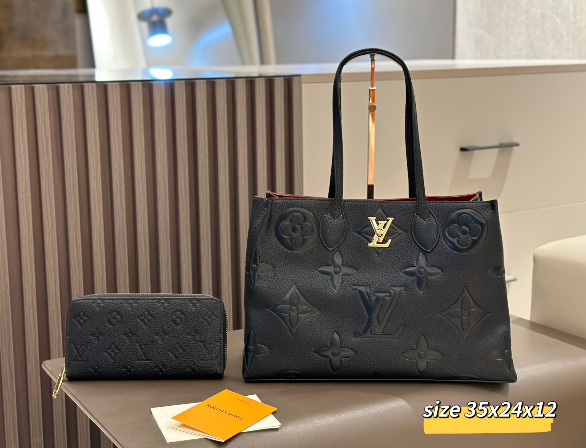 DBS-LC1055 - Onthego MM Handbag Deal - Image 2