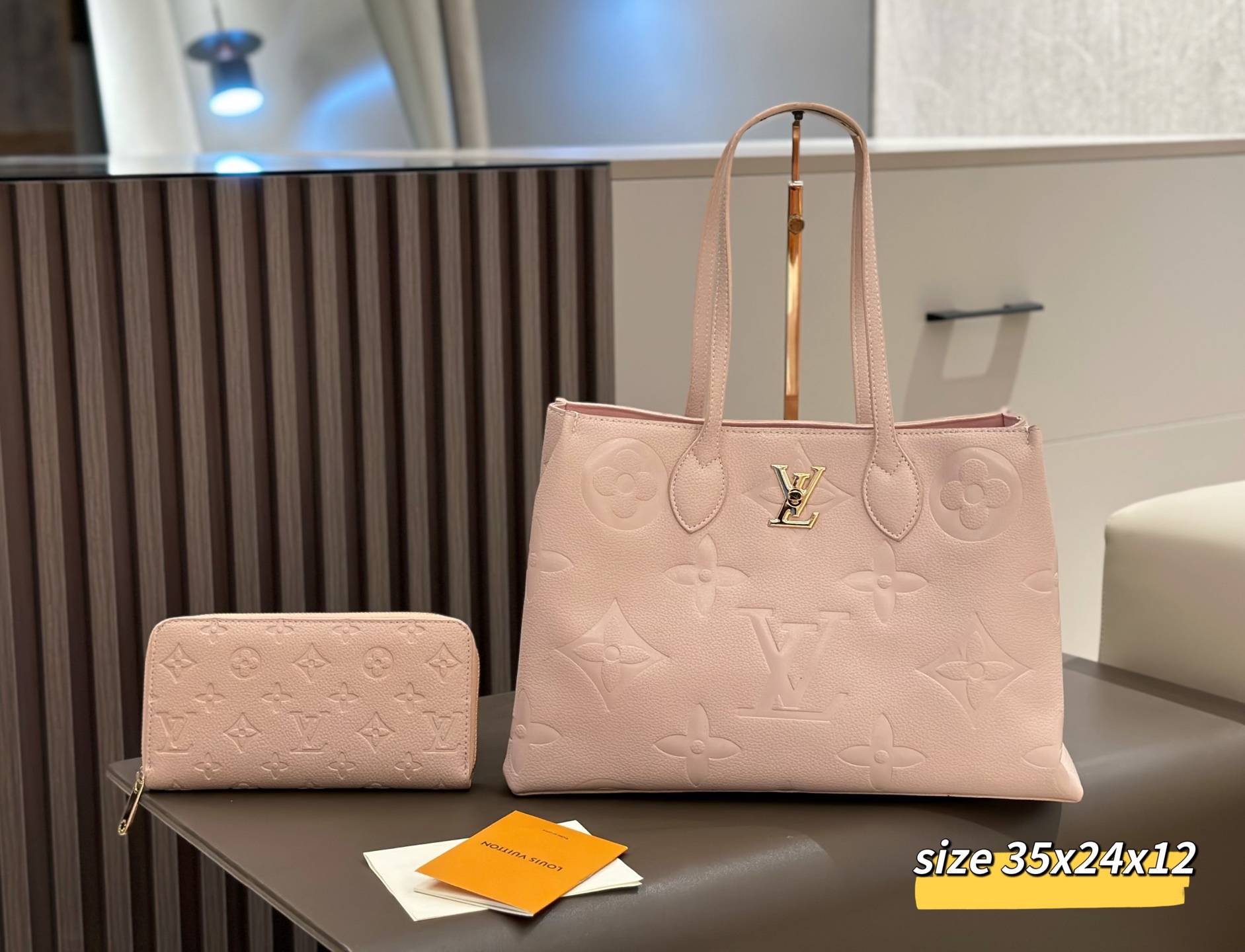 DBS-LC1056 - Onthego MM Handbag Deal - Image 2