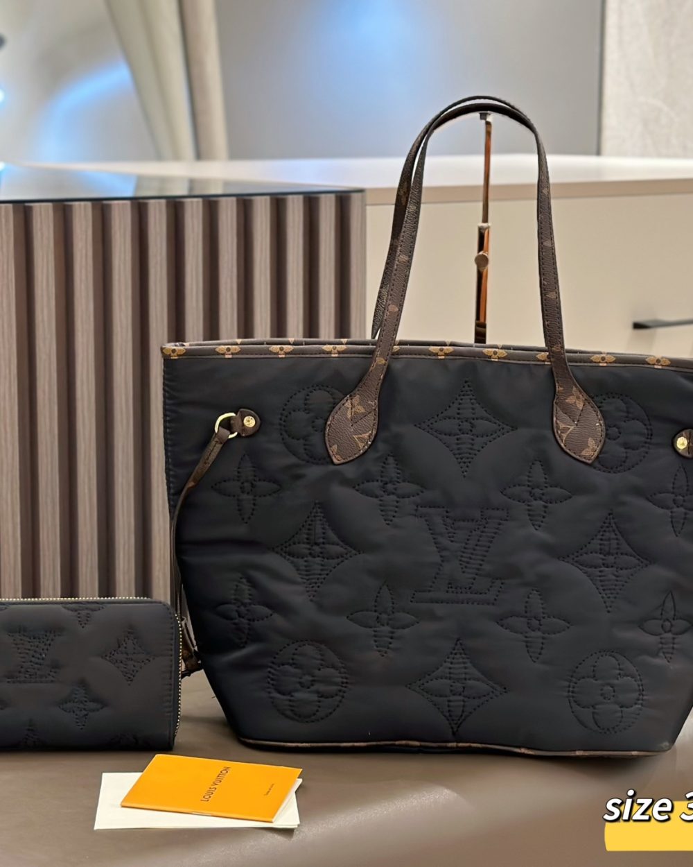 DBS-LC1067 - Neverfull MM Handbag Deal
