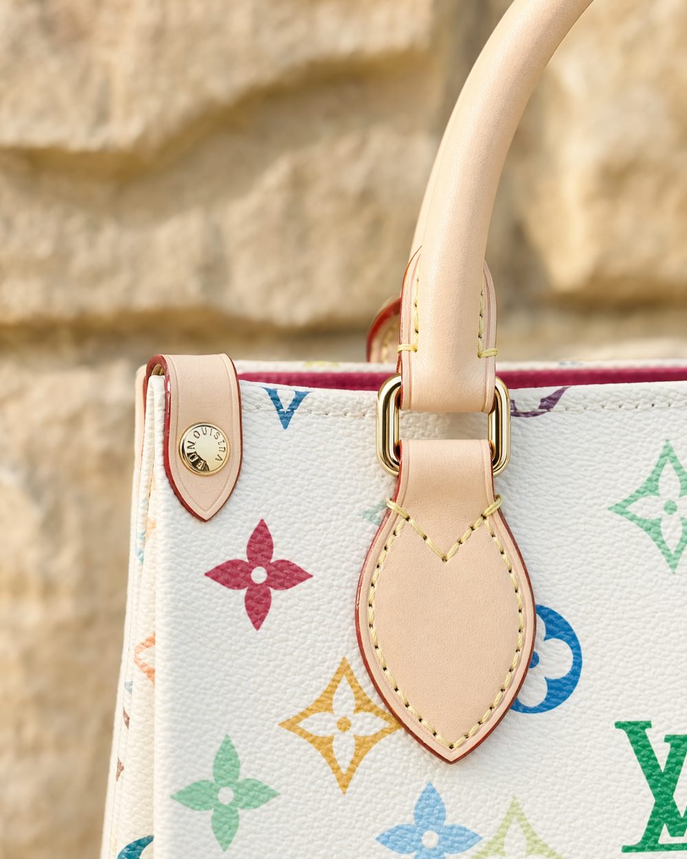 DBS-LC1039 - Onthego PM Handbag Deal