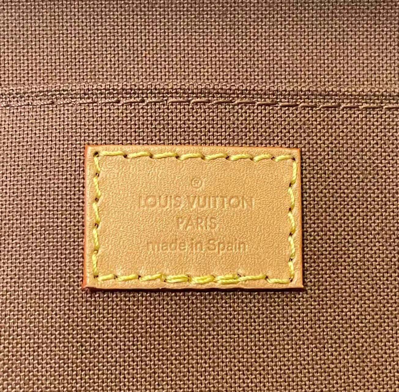 AAA Replica Louis Vuitton LV PETIT SAC PLAT IN MONOGRAM