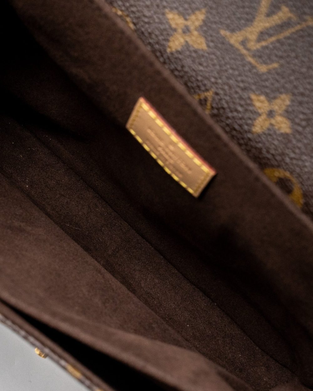 AAA Replica Louis Vuitton LV POCHETTE MÉTIS MONOGRAM CANVAS GHW