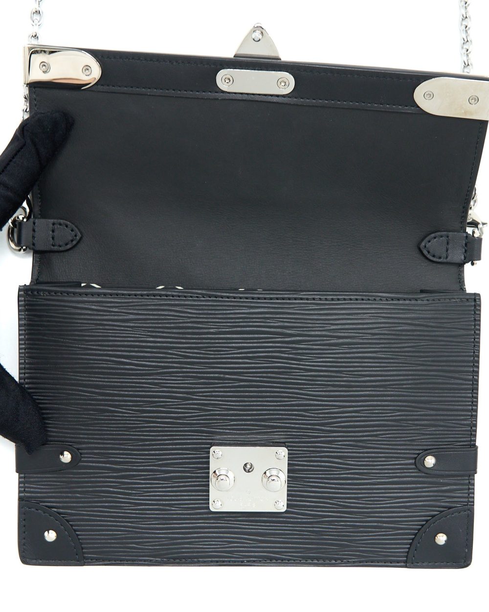 AAA Replica Louis Vuitton LV TRUNK CHAIN WALLET EPI BLACK SHW