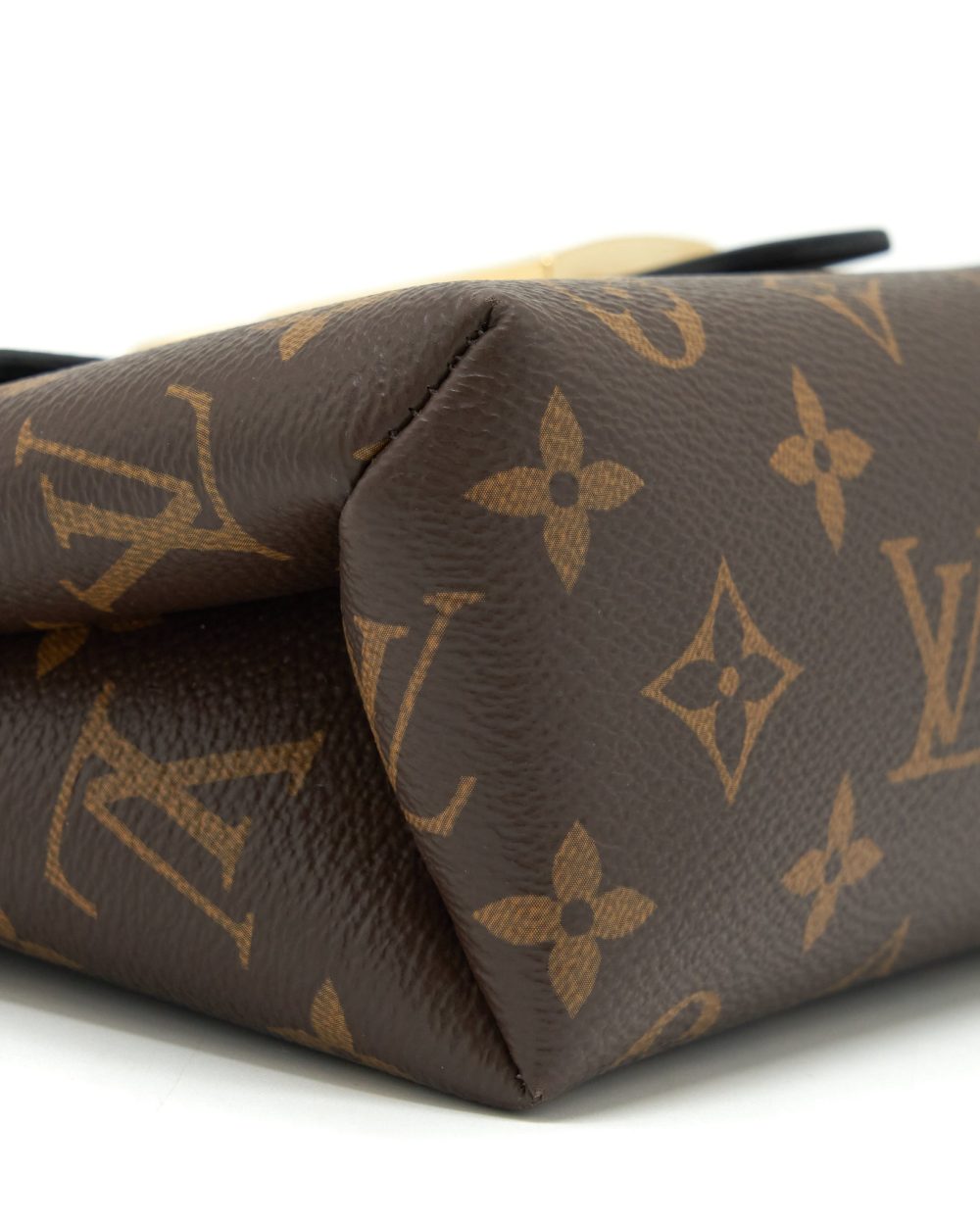 AAA Replica Louis Vuitton LV LOCKY BB MONOGRAM CANVAS/ BLACK GHW
