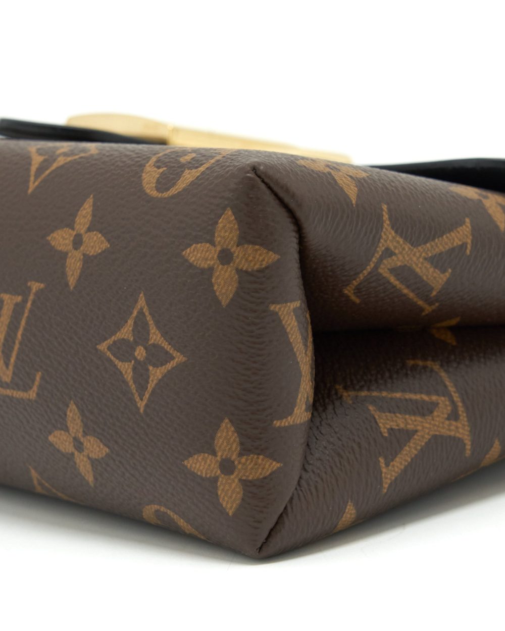 AAA Replica Louis Vuitton LV LOCKY BB MONOGRAM CANVAS/ BLACK GHW