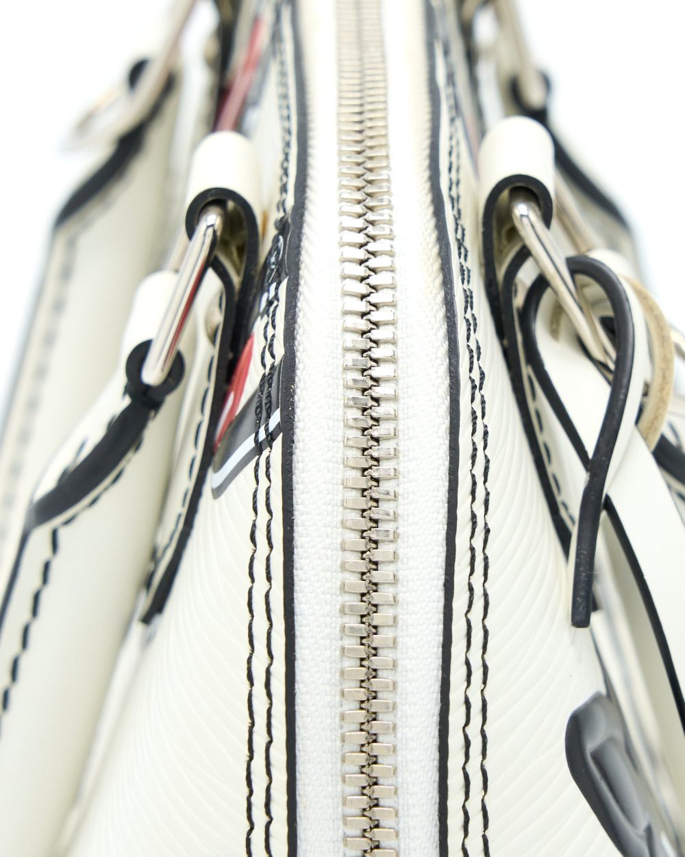 AAA Replica Louis Vuitton LV ALMA BB EN CUIR OCCASION EPI WHITE / BLACK WITH SHW