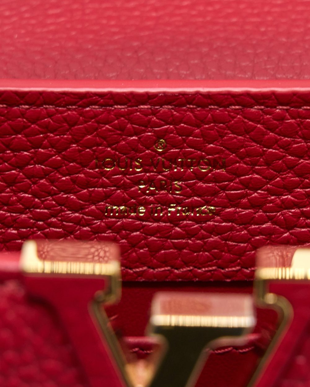 AAA Replica Louis Vuitton LV CAPUCINES MINI TAURILLON SCARLET GHW (NEW VERSION)