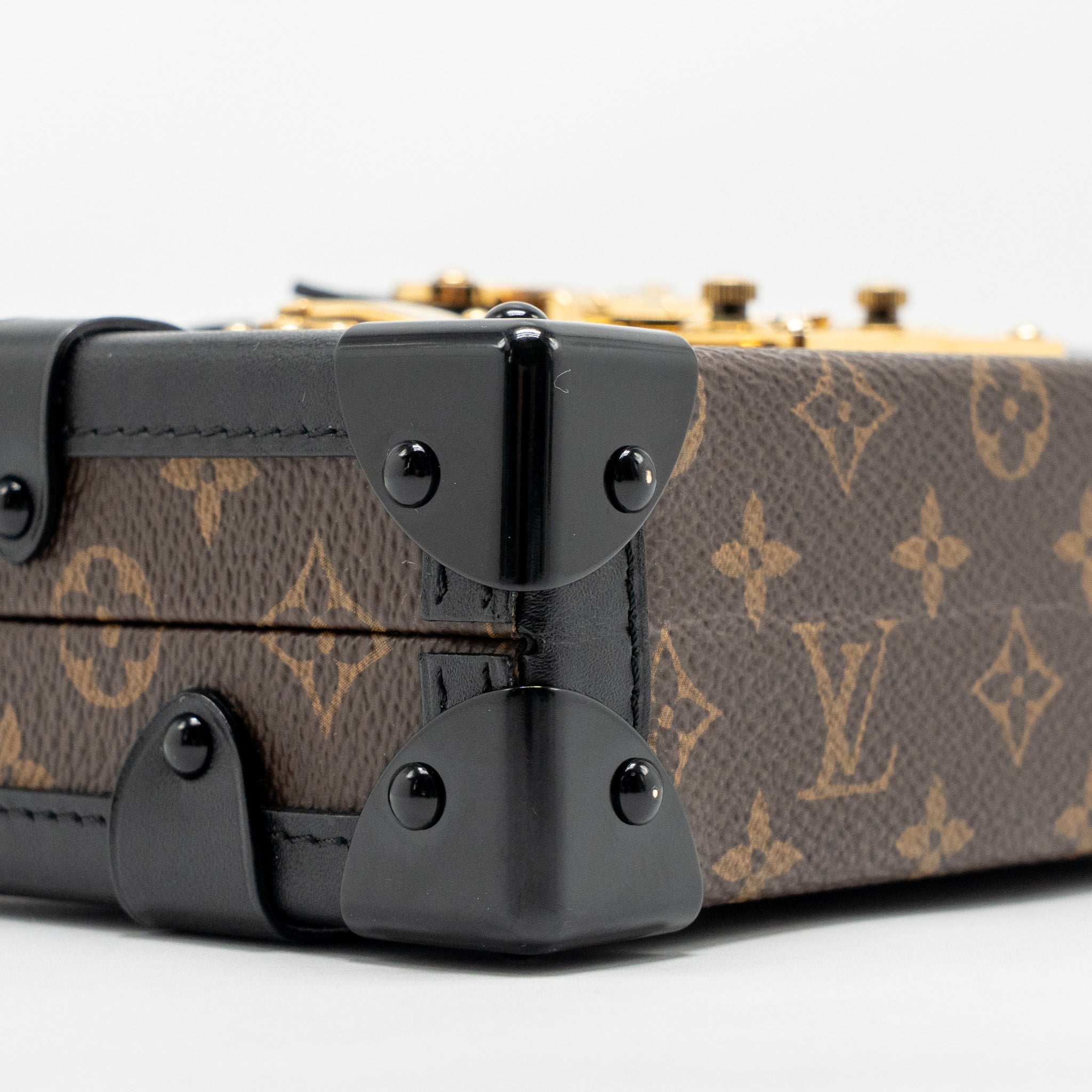 AAA Replica Louis Vuitton LV PETITE MALLE MONOGRAM CANVAS/SMOOTH CALFSKIN GHW