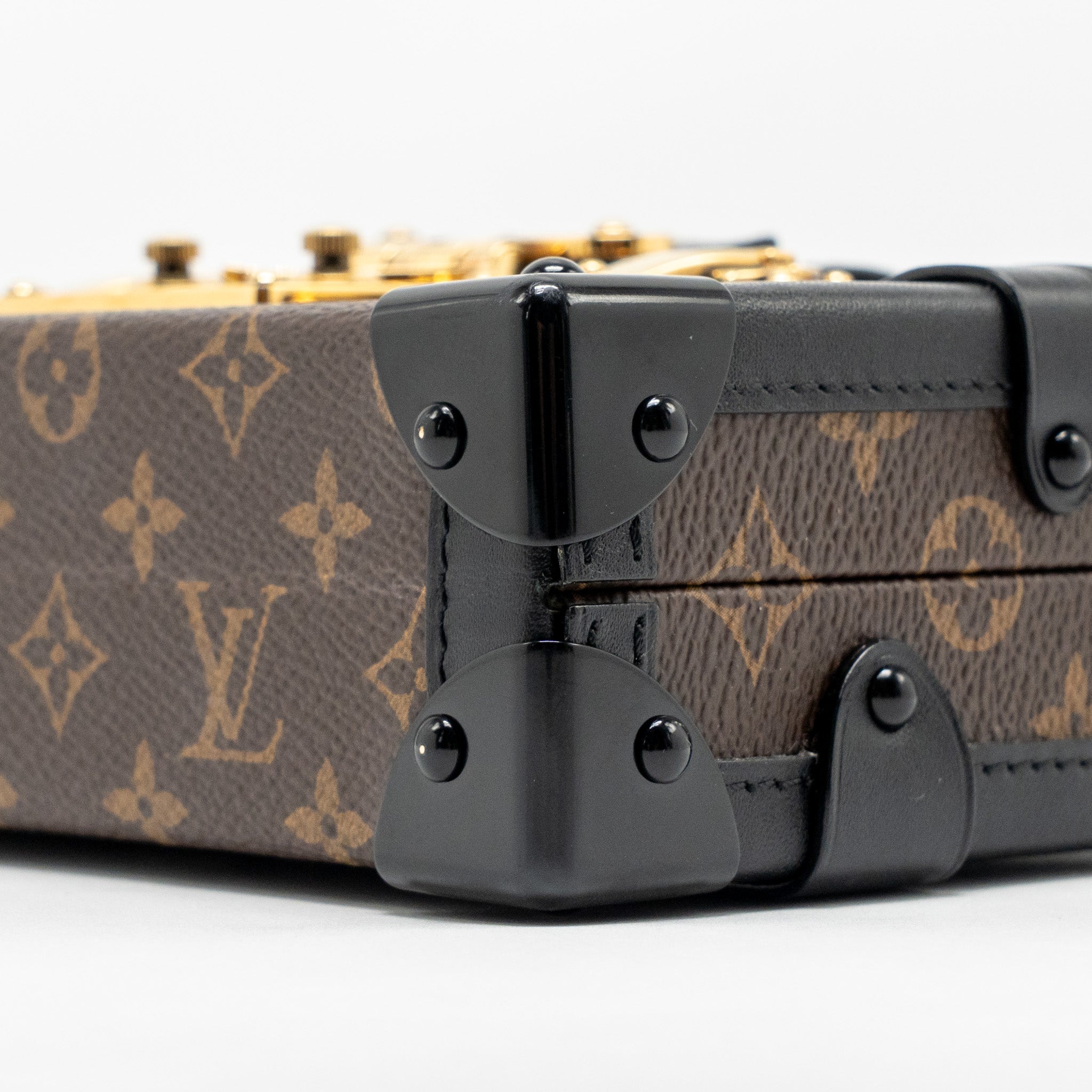 AAA Replica Louis Vuitton LV PETITE MALLE MONOGRAM CANVAS/SMOOTH CALFSKIN GHW