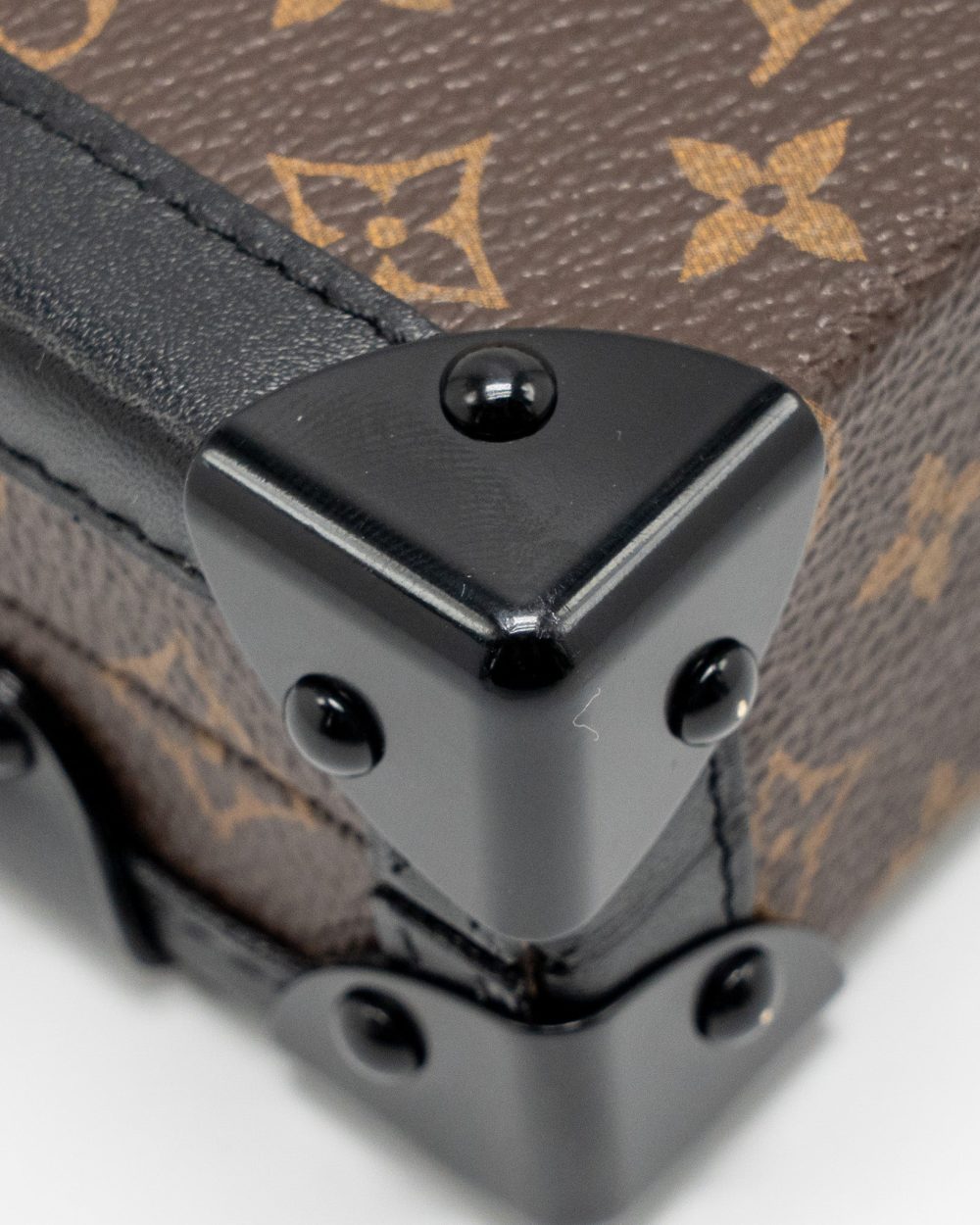 AAA Replica Louis Vuitton LV PETITE MALLE MONOGRAM CANVAS/SMOOTH CALFSKIN GHW