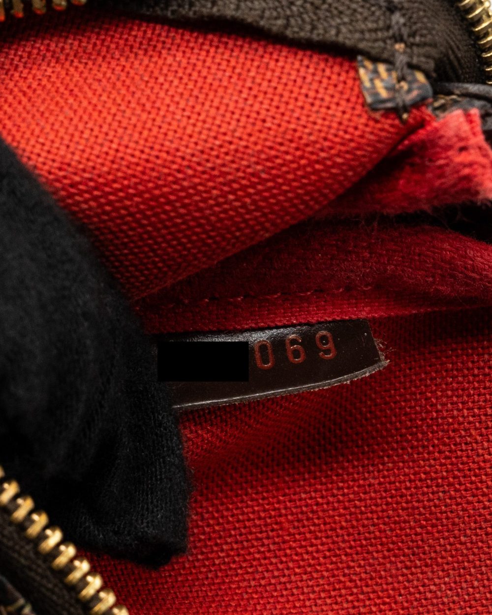 AAA Replica Louis Vuitton LV EVA POCHETTE DAMIER EBENE GHW