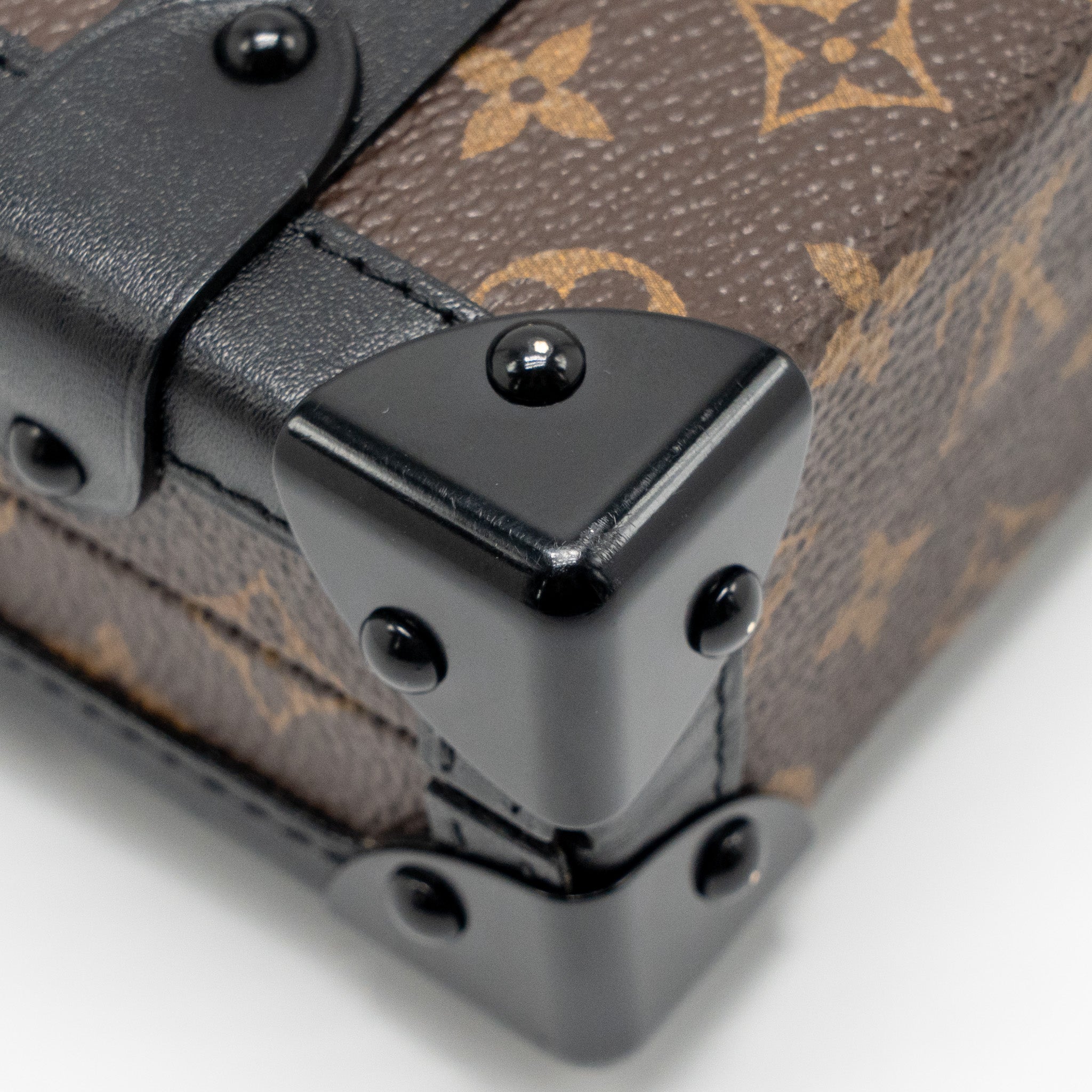 AAA Replica Louis Vuitton LV PETITE MALLE MONOGRAM CANVAS/SMOOTH CALFSKIN GHW