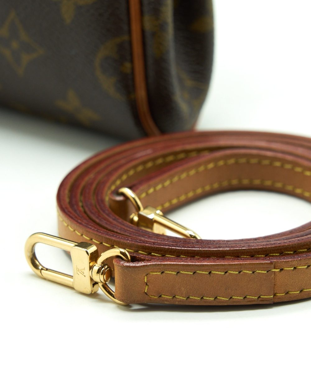 AAA Replica Louis Vuitton LV EVA POCHETTE BAG MONOGRAM CANVAS GHW
