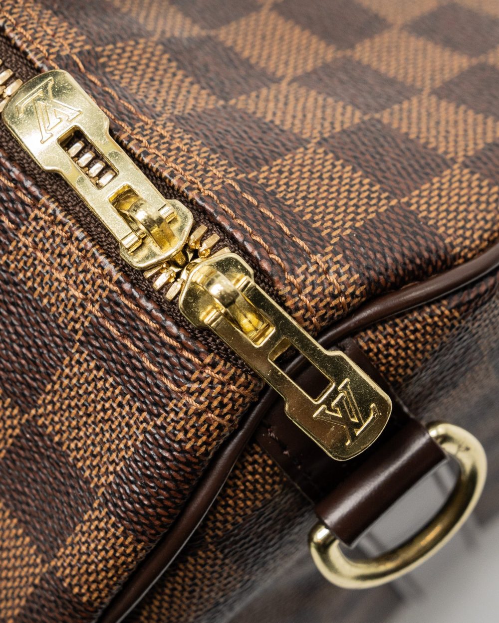 AAA Replica Louis Vuitton LV SPEEDY 30 BANDOULIERE DAMIER EBENE CANVAS GHW