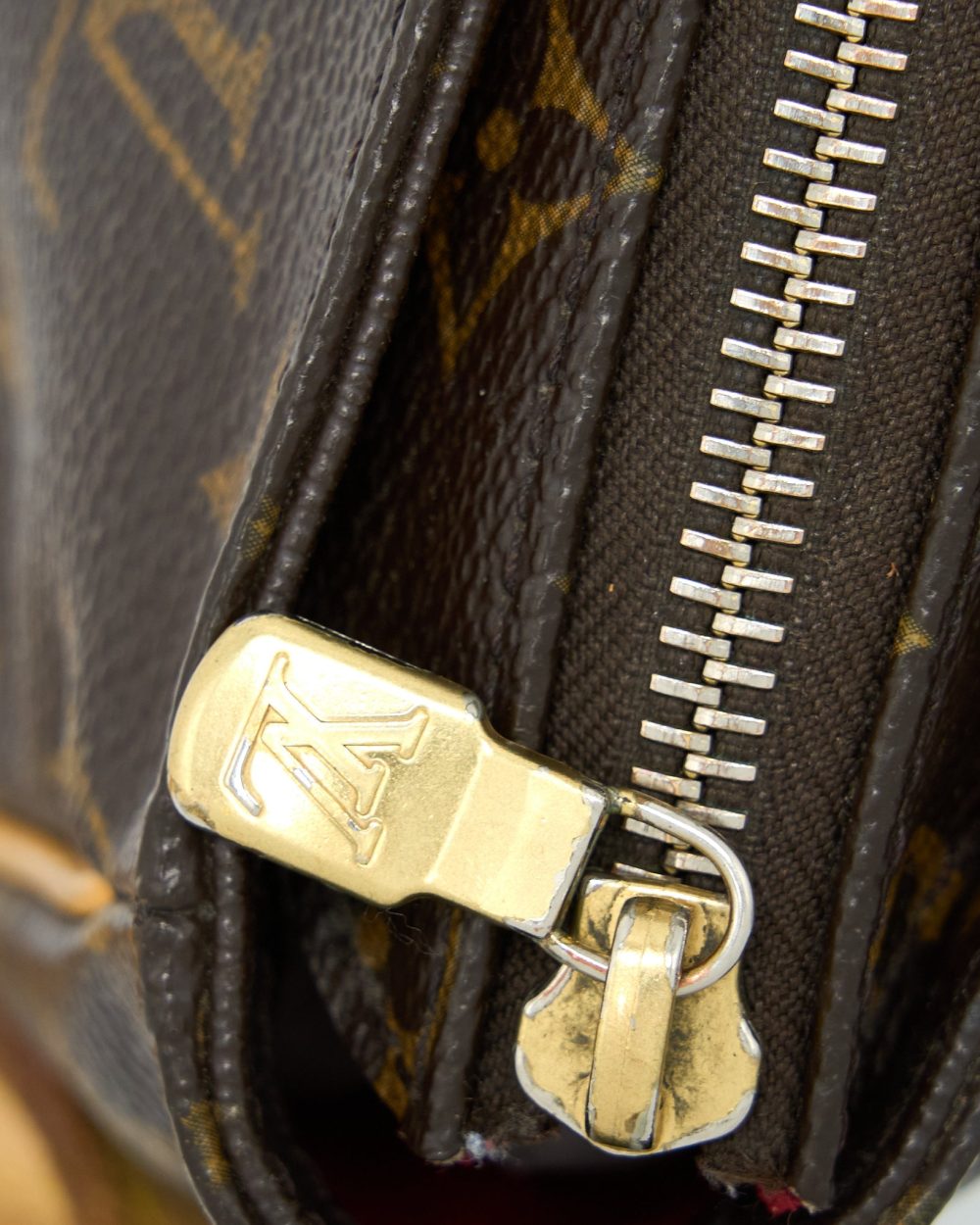 AAA Replica Louis Vuitton LV VINTAGE VIVA CITE PM MONOGRAM CANVAS GHW