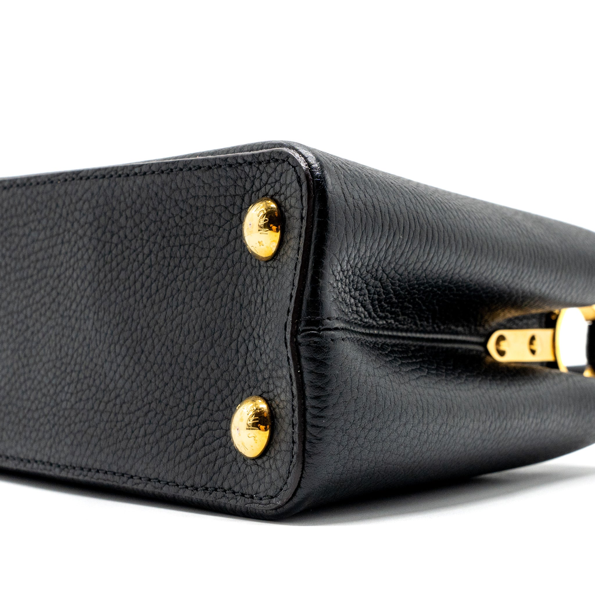 AAA Replica Louis Vuitton LV CAPUCINES BB TAURILLON BLACK / PINK GHW