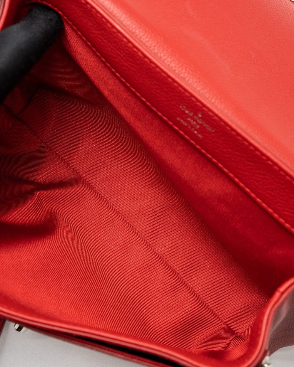 AAA Replica Louis Vuitton LV LOCKME II BB CALFSKIN RUBIS SHW