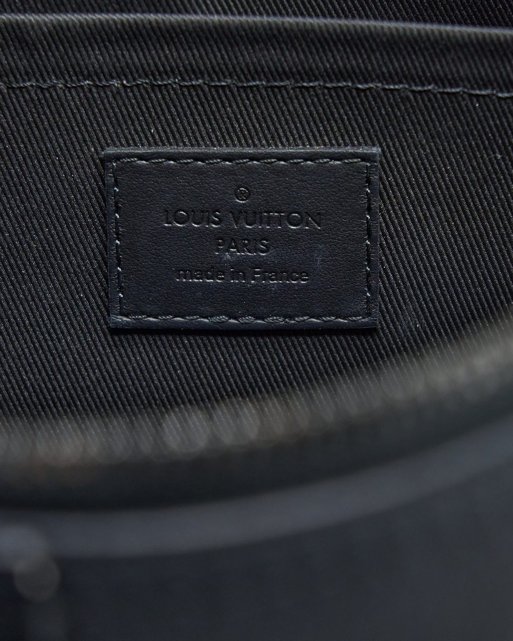 AAA Replica Louis Vuitton LV CITY KEEPALL GRAINED CALFSKIN BLACK WITH BLACK HARDWARE (NEW VERSION)