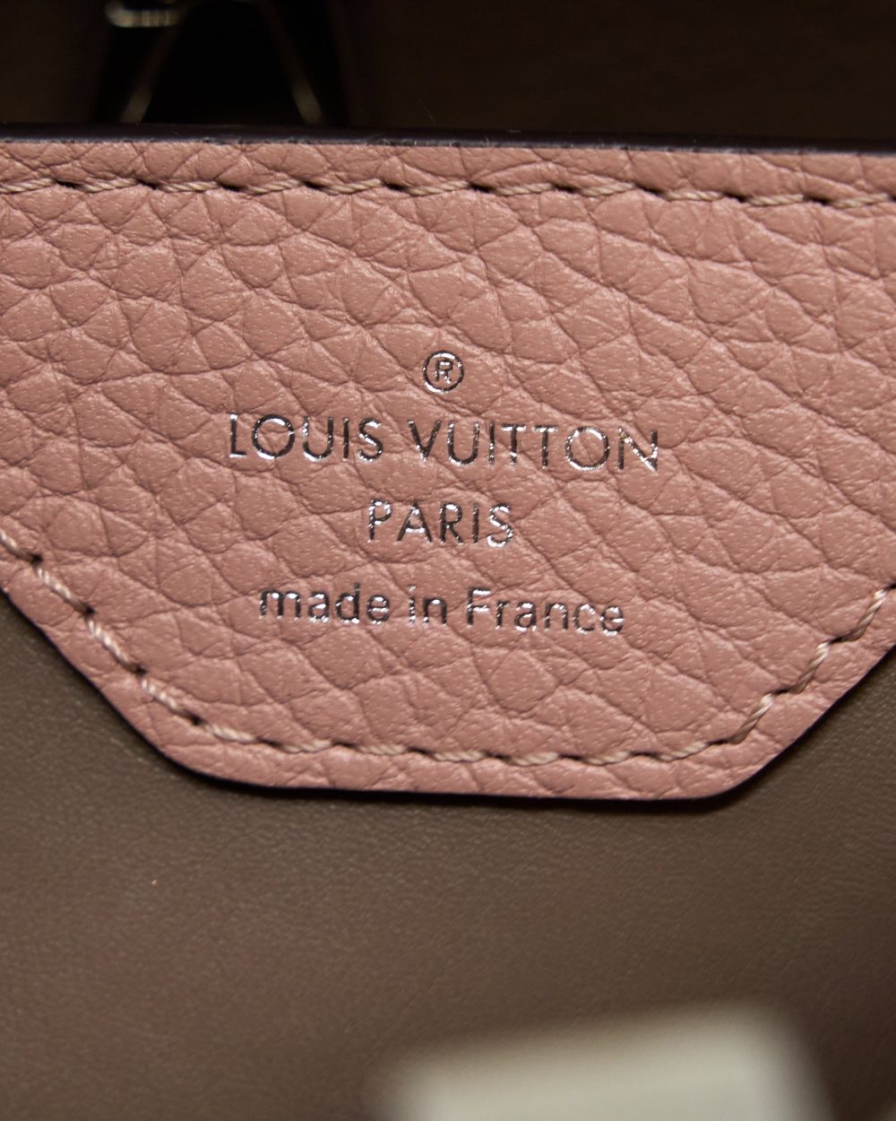 AAA Replica Louis Vuitton LV CAPUCINES BB TAURILLON PINK SHW