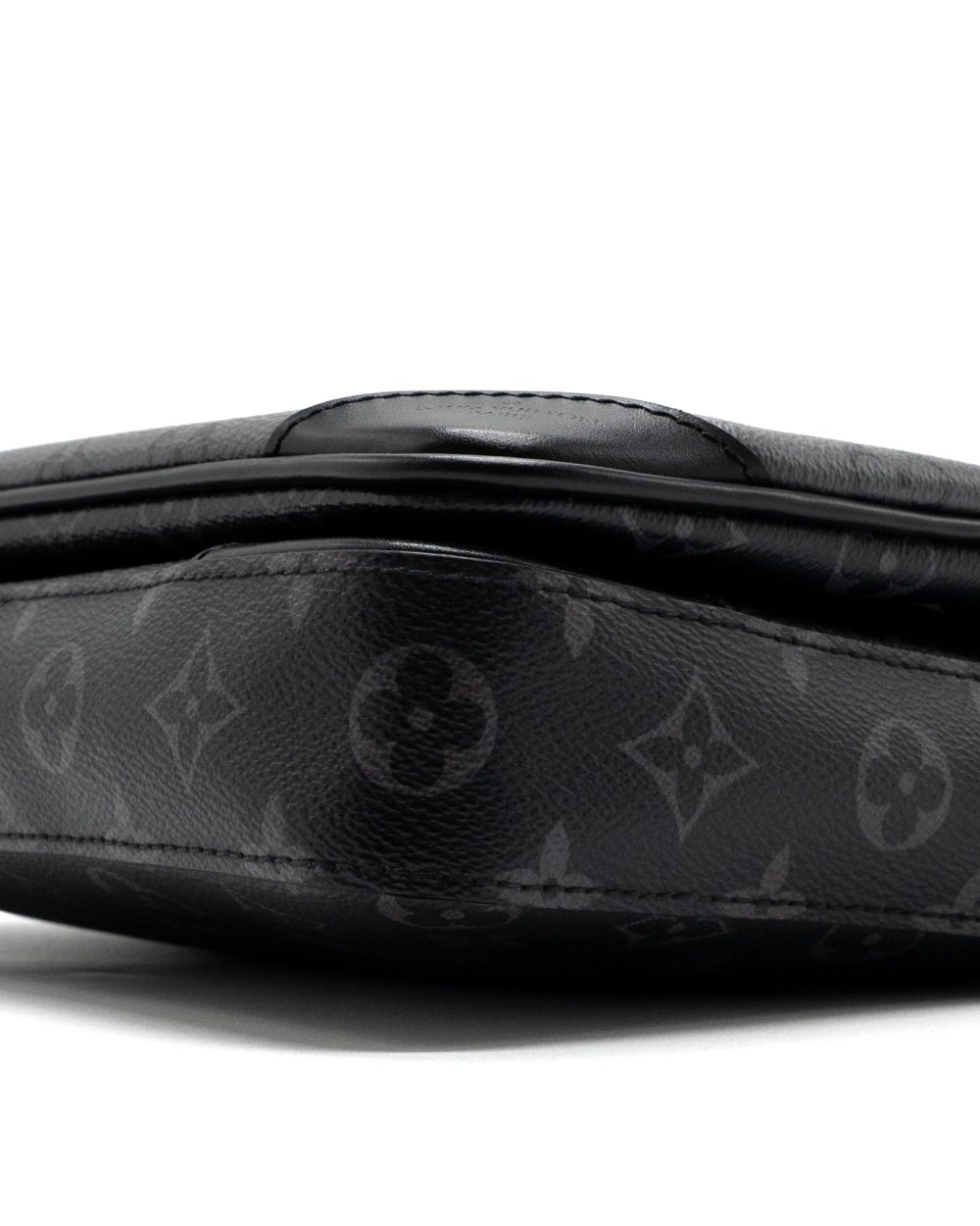 AAA Replica Louis Vuitton LV TRIO MESSENGER BAG MONOGRAM ECLIPSE SHW