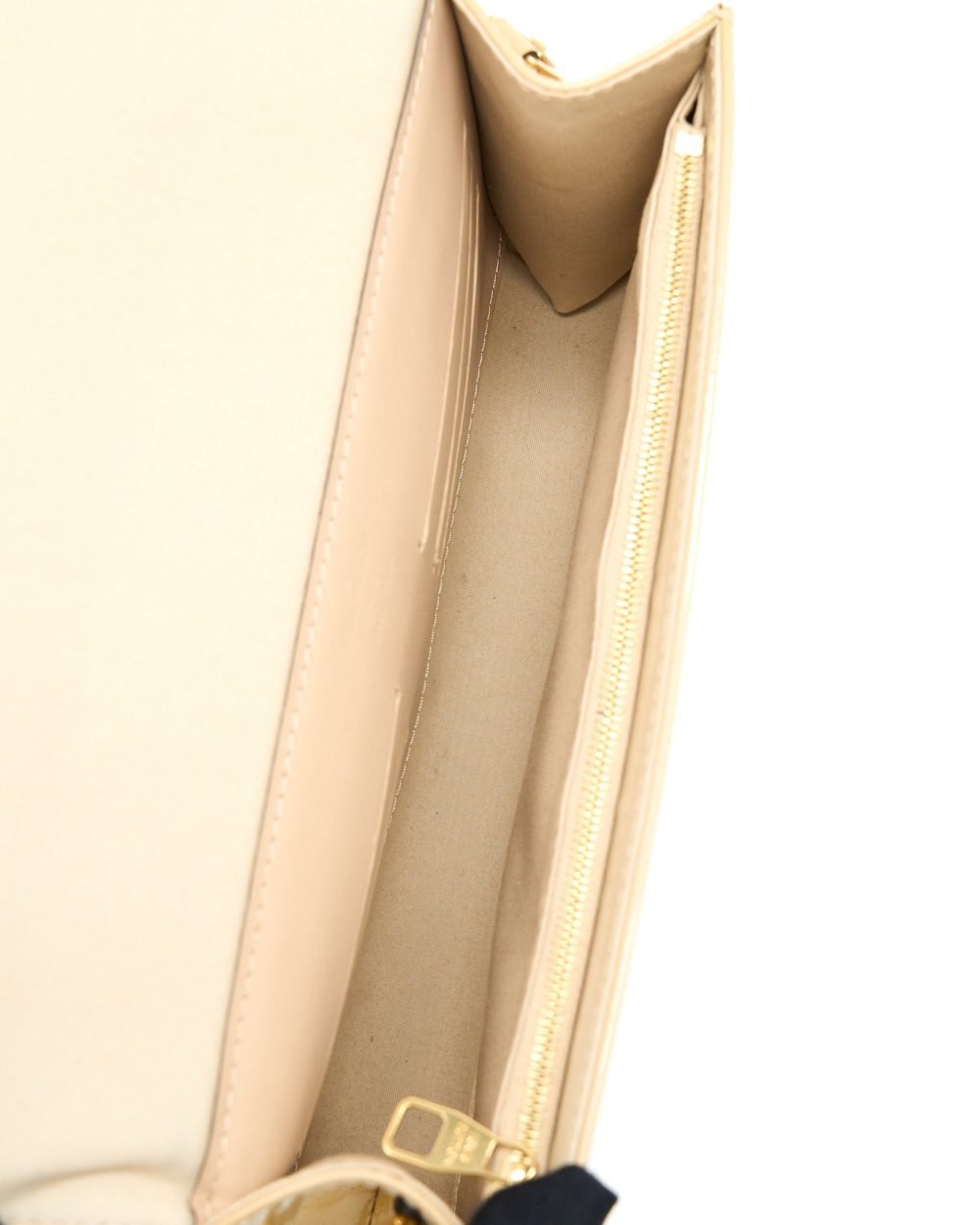 AAA Replica Louis Vuitton LV ANA VERNIS CLUTCH WITH CHAIN PATENT BEIGE GHW