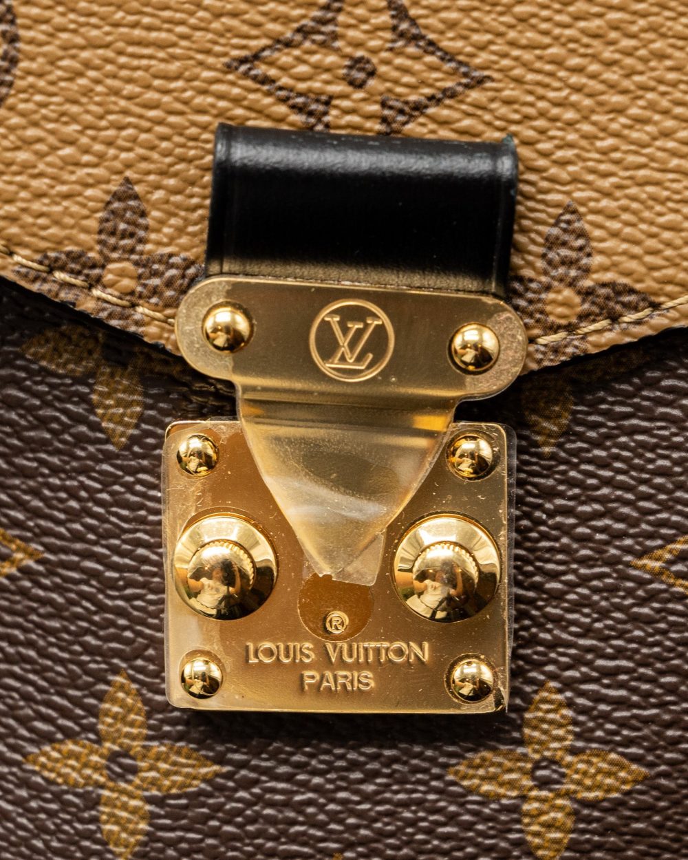 AAA Replica Louis Vuitton LV POCHETTE MÉTIS MONOGRAM REVERSE CANVAS GHW