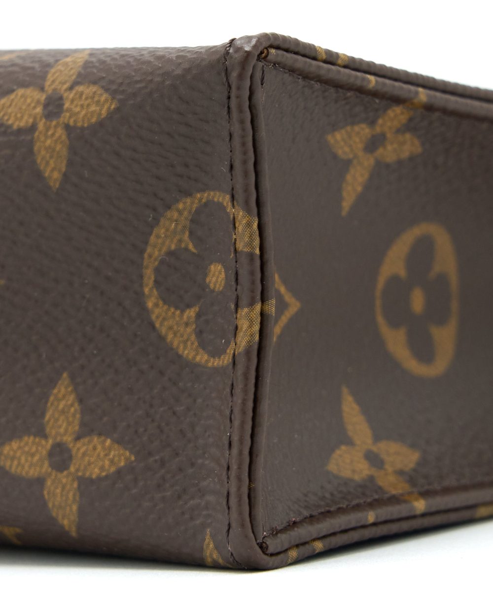 AAA Replica Louis Vuitton LV TOILETRY POCHETTE 26 MONOGRAM CANVAS GHW