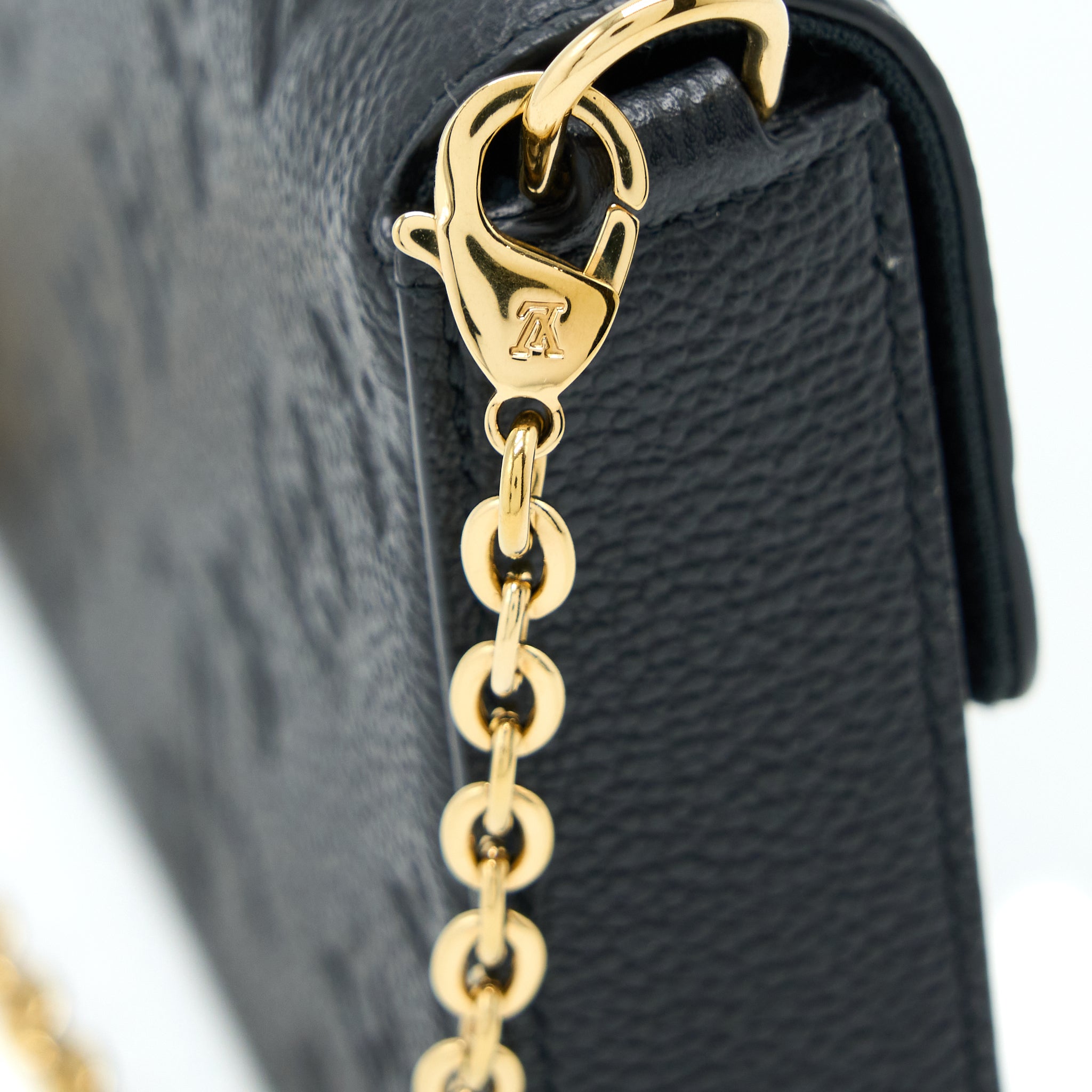 AAA Replica Louis Vuitton LV FELICIE POCHETTE MONOGRAM EMPREINTE BLACK GHW
