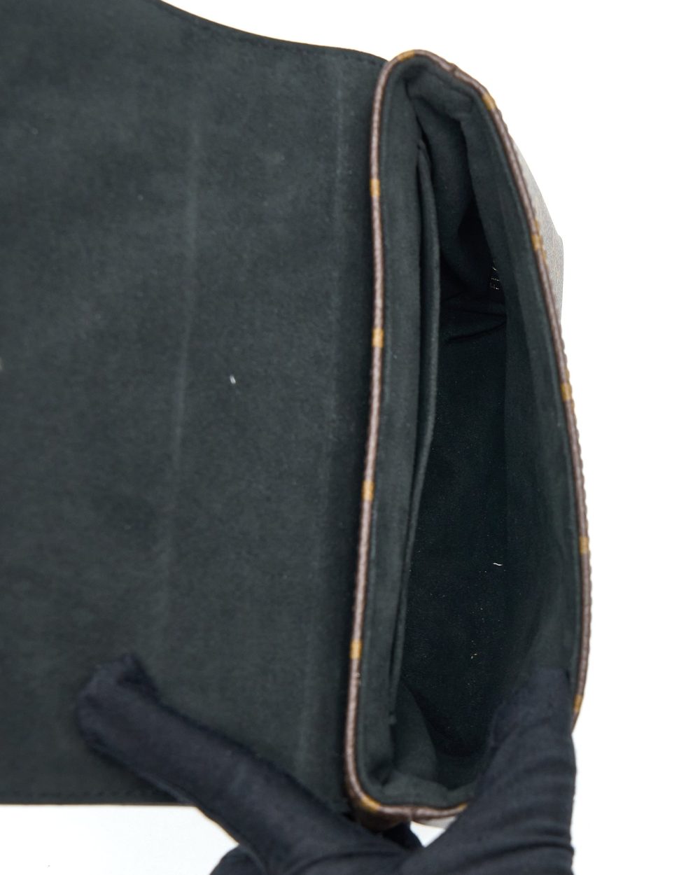 AAA Replica Louis Vuitton LV LOCKY BB MONOGRAM CANVAS/LEATHER BLACK GHW
