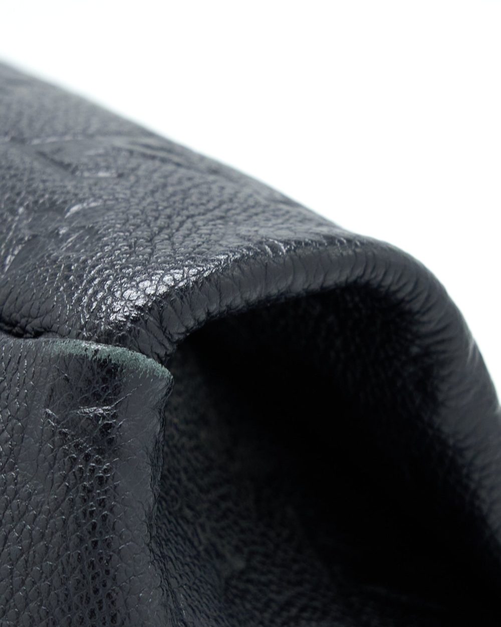 AAA Replica Louis Vuitton LV ARTSY MM EMPREINTE BLACK GHW