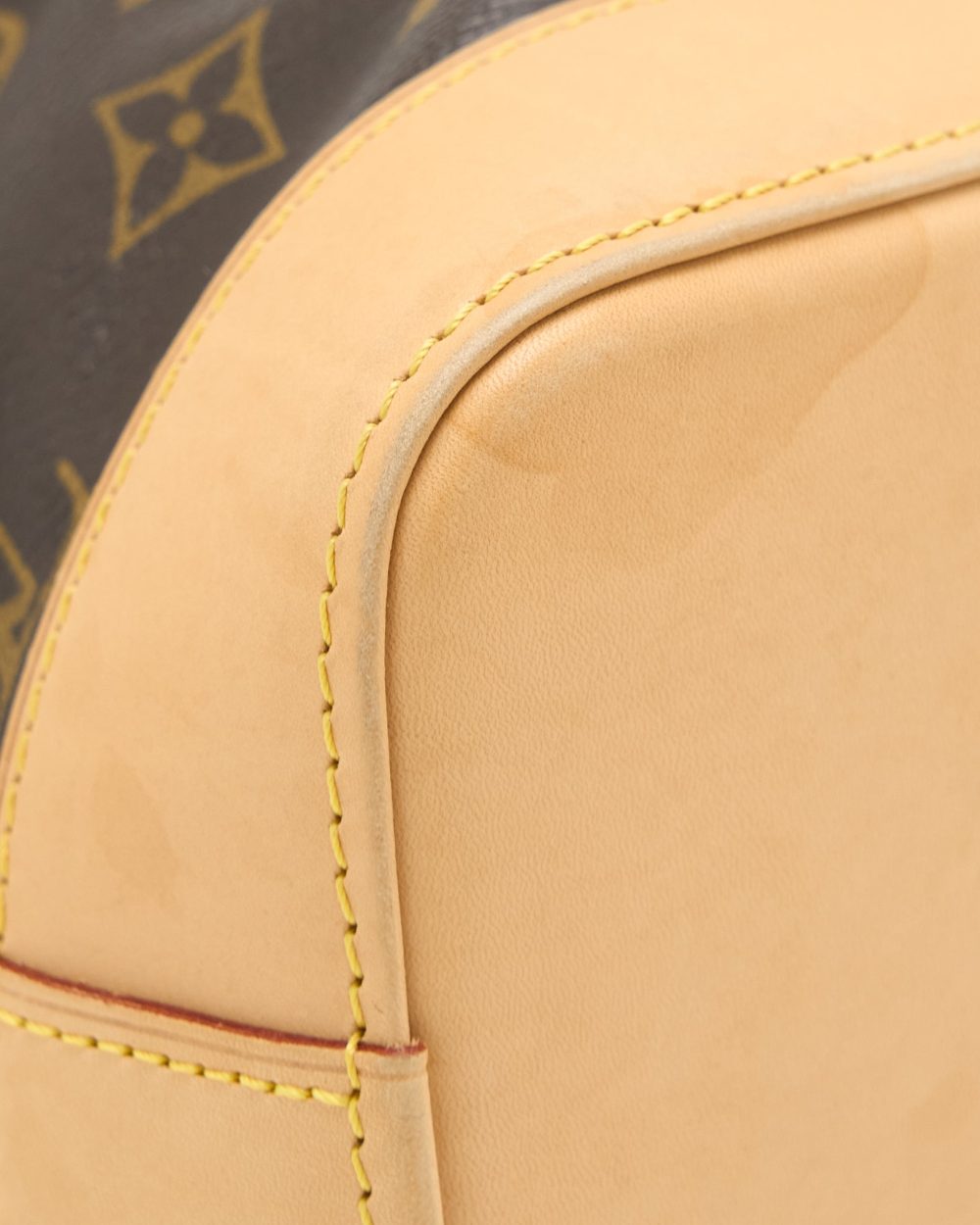 AAA Replica Louis Vuitton LV LOCKIT HORIZONTAL MONOGRAM CANVAS GHW