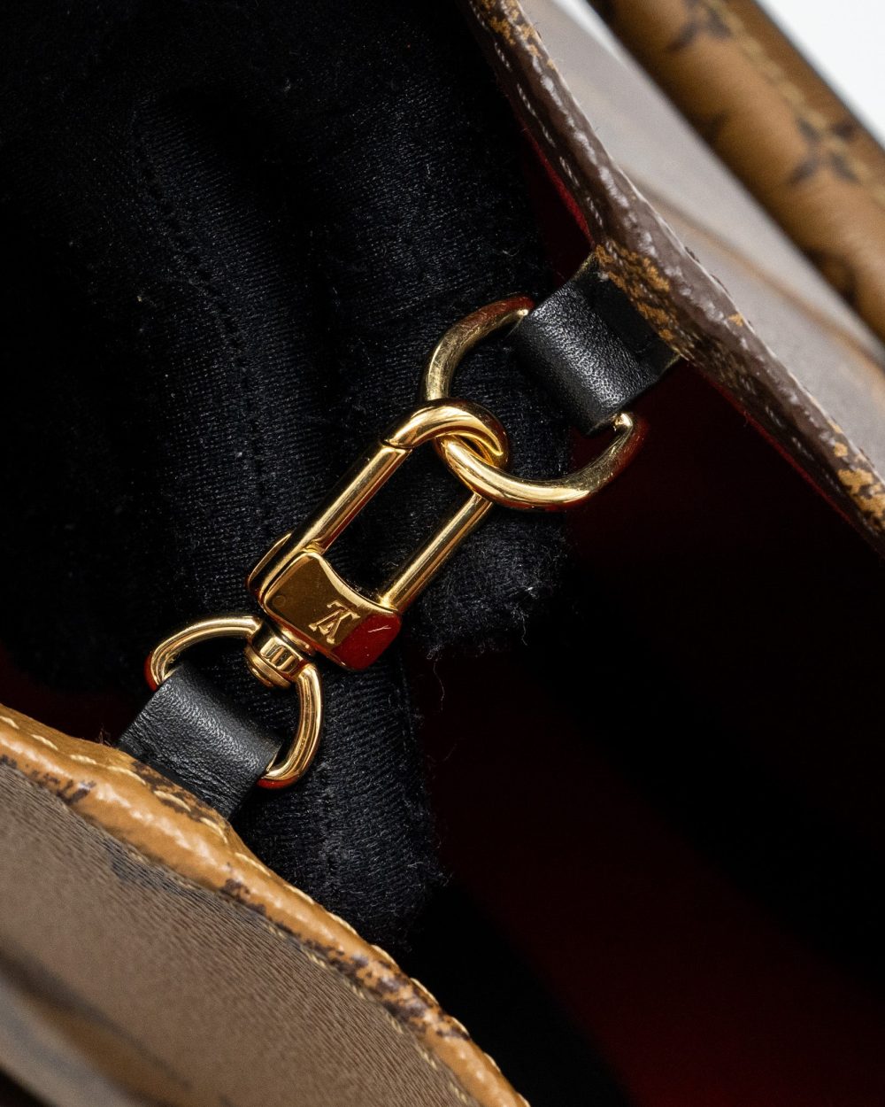AAA Replica Louis Vuitton LV ONTHEGO MM MONOGRAM CANVAS GHW