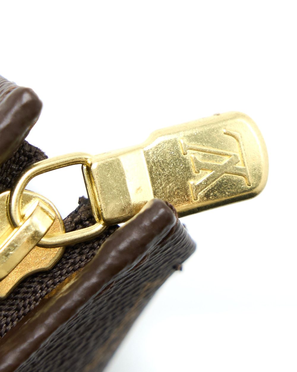 AAA Replica Louis Vuitton LV TOILETRY POCHETTE 26 MONOGRAM CANVAS GHW