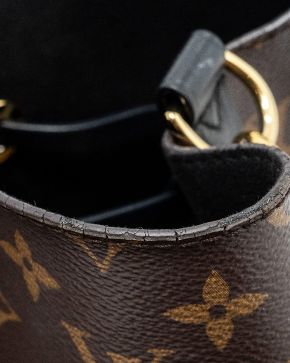AAA Replica Louis Vuitton LV NEONOE MM MONOGRAM CANVAS BLACK GHW