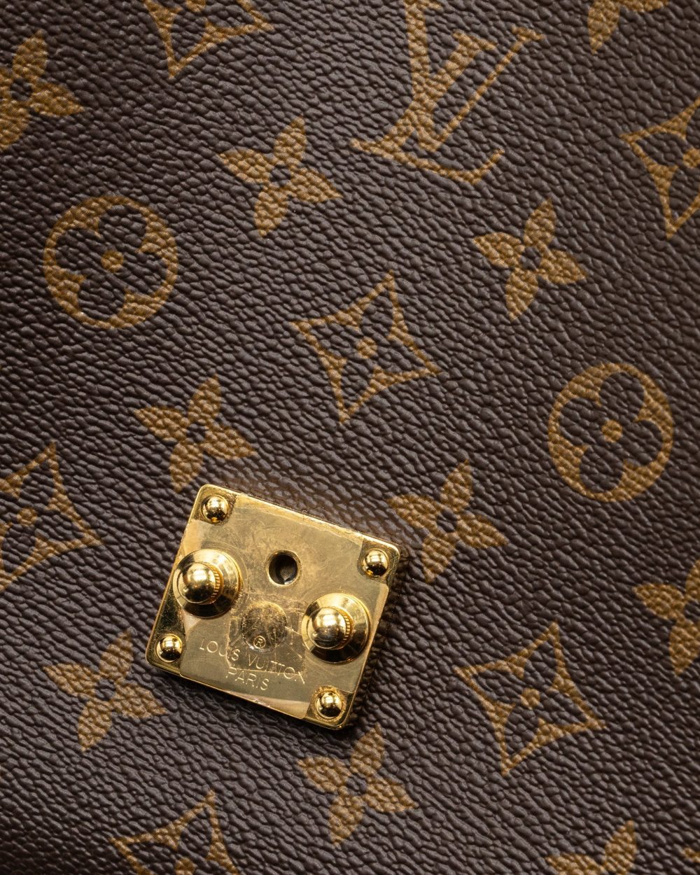 AAA Replica Louis Vuitton LV POCHETTE MÉTIS MONOGRAM CANVAS GHW