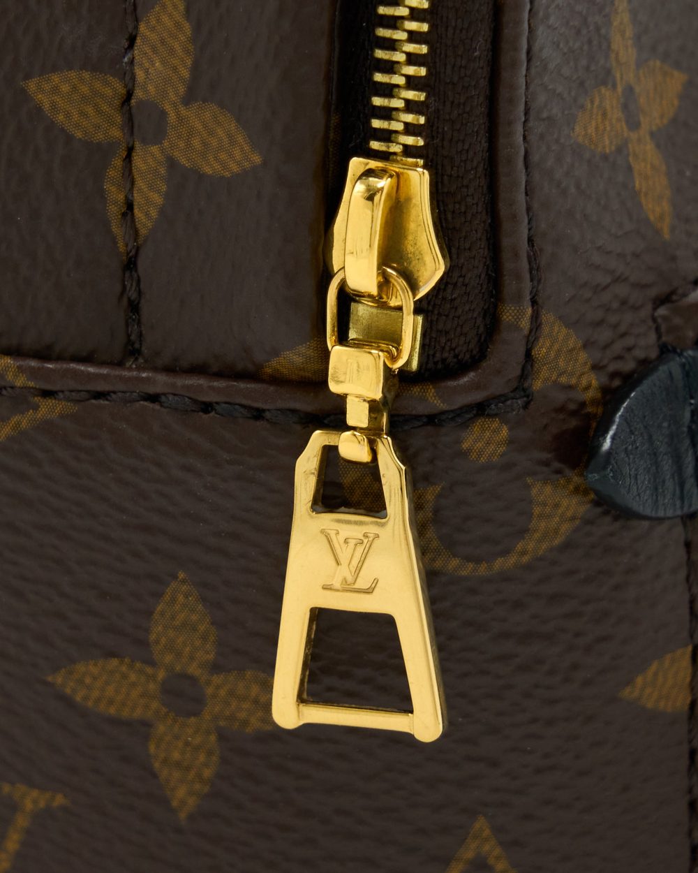 AAA Replica Louis Vuitton LV PALM SPRING MINI BACKPACK MONOGRAM CANVAS(NEW VERSION ZIPPER)