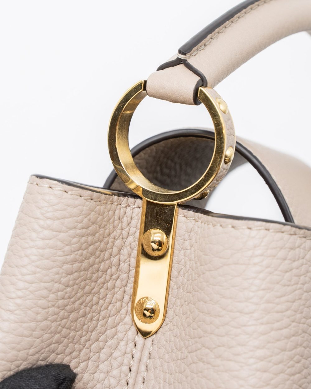 AAA Replica Louis Vuitton LV CAPUCINES BB TAURILLON GALET GHW