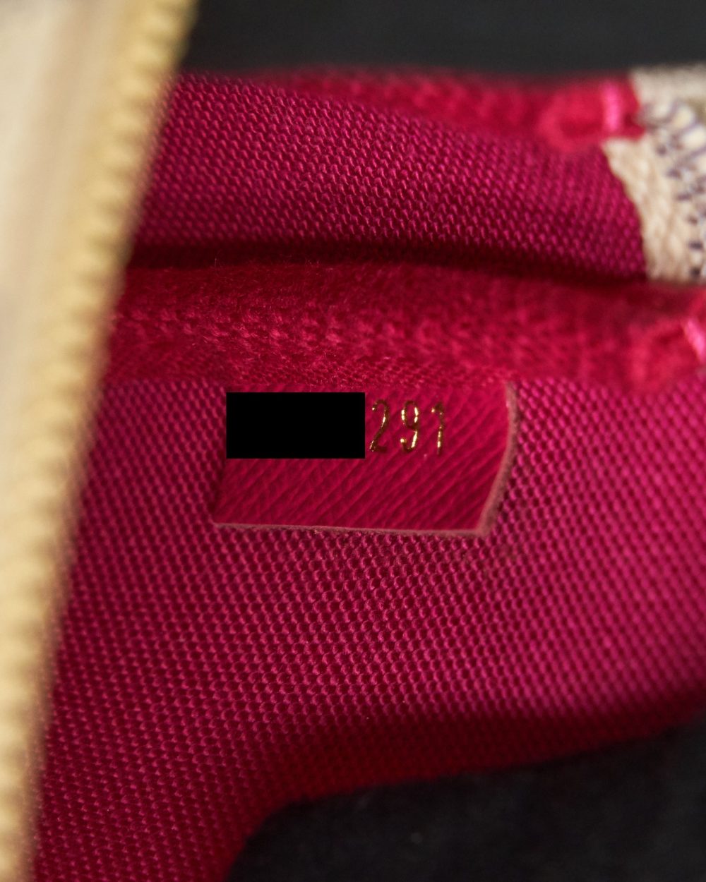 AAA Replica Louis Vuitton LV CHRISTMAS LIMITED MINI POCHETTE ACCESSORIES DAMIER AZUR CANVAS
