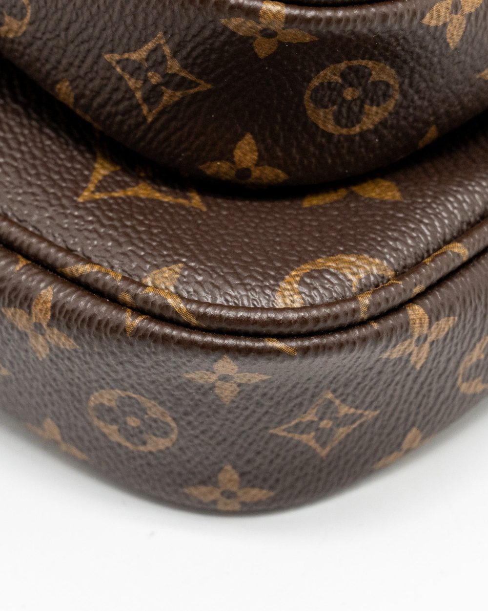 AAA Replica Louis Vuitton LV MULTI POCHETTE ACCESSORIES MONOGRAM CANVAS GHW 
