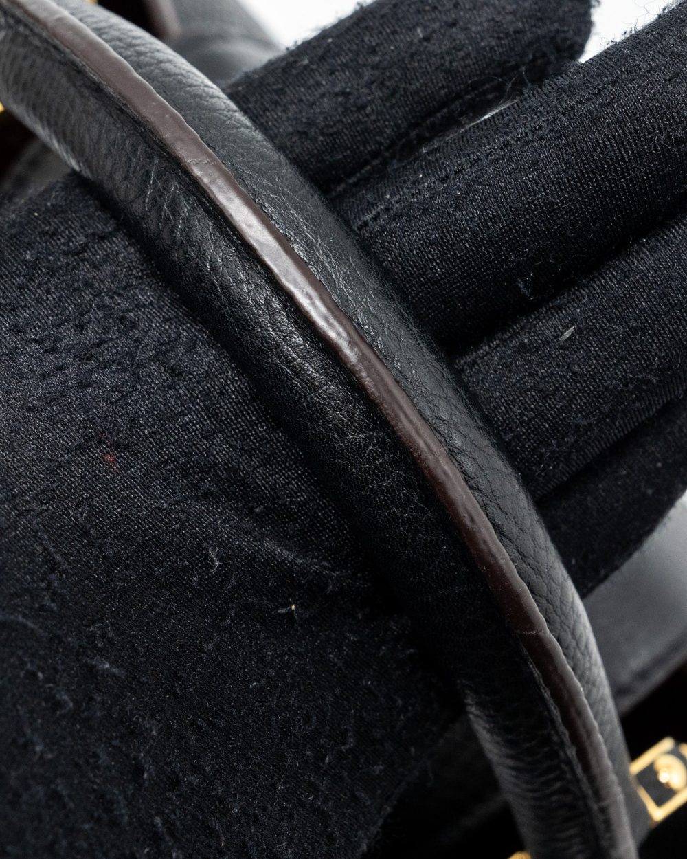 AAA Replica Louis Vuitton LV CAPUCINES BB TAURILLON BLACK / PINK GHW