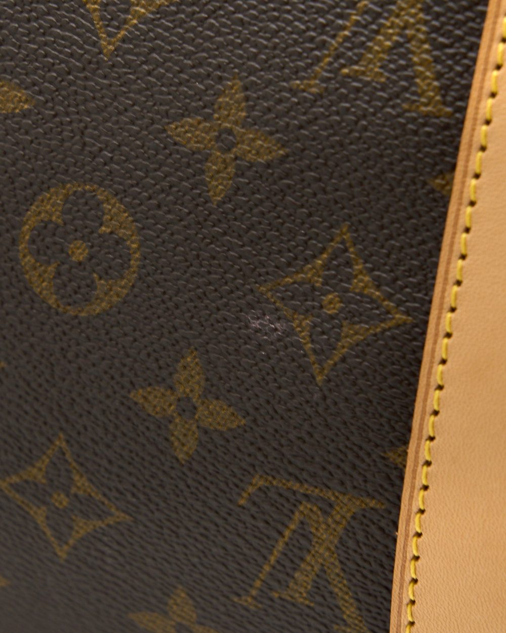AAA Replica Louis Vuitton LV KEEPALL BANDOULIERE 50 MONOGRAM CANVAS GHW