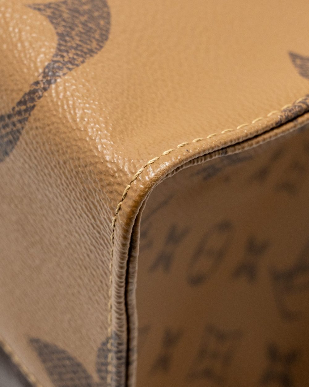 AAA Replica Louis Vuitton LV ONTHEGO GM MONOGRAM CANVAS GHW