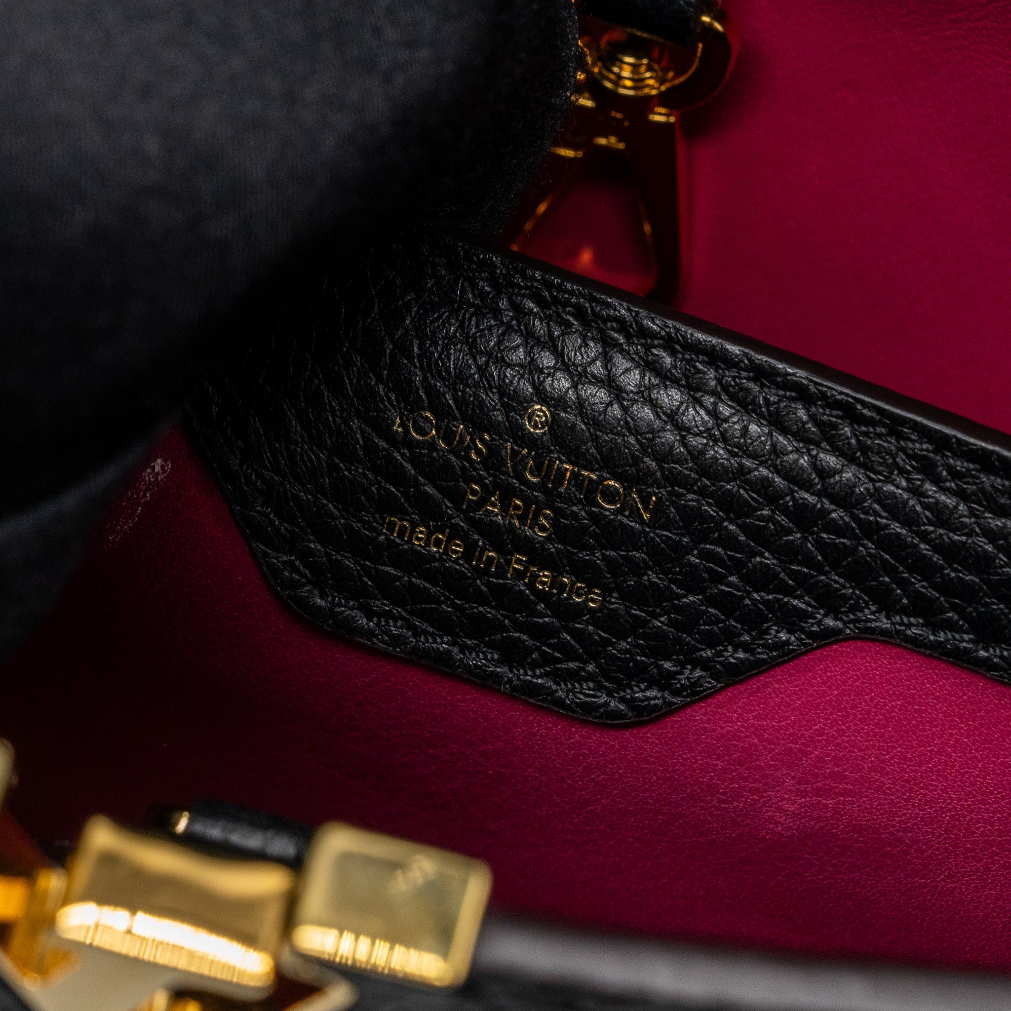 AAA Replica Louis Vuitton LV CAPUCINES BB TAURILLON BLACK / PINK GHW