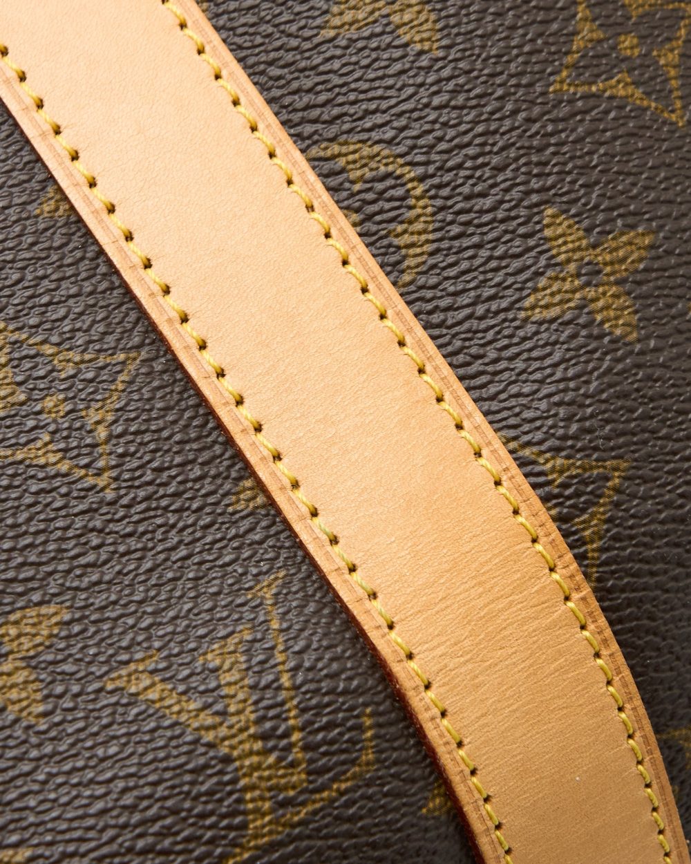 AAA Replica Louis Vuitton LV KEEPALL BANDOULIERE 50 MONOGRAM CANVAS GHW