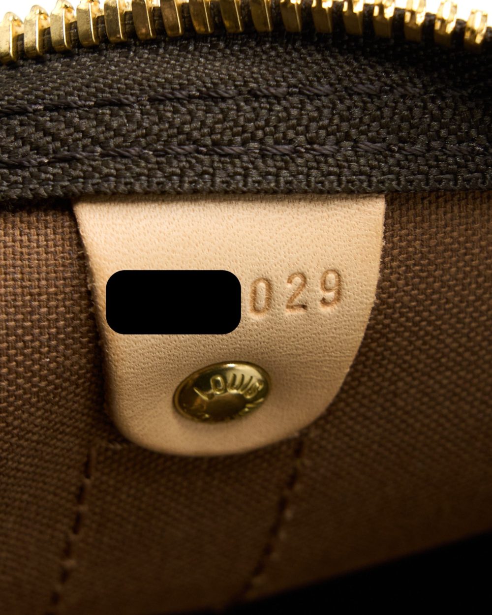 AAA Replica Louis Vuitton LV KEEPALL BANDOULIERE 50 MONOGRAM CANVAS GHW