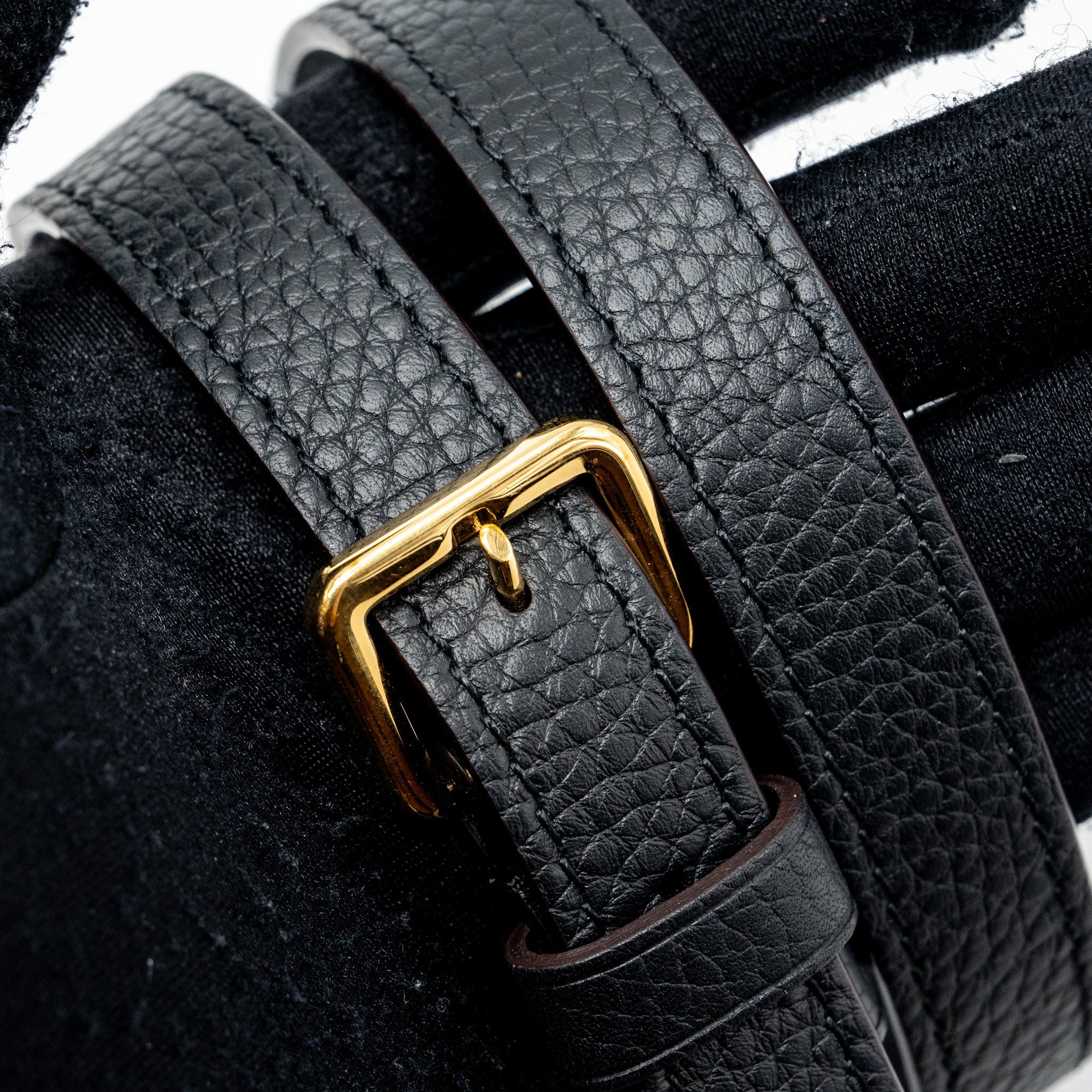 AAA Replica Louis Vuitton LV CAPUCINES BB TAURILLON BLACK / PINK GHW