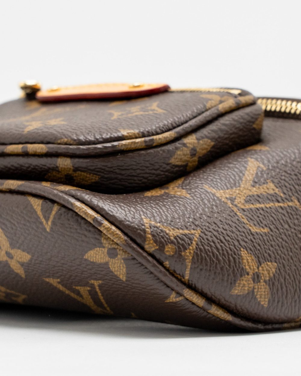 AAA Replica Louis Vuitton LV MINI BUMBAG MONOGRAM CANVAS GHW